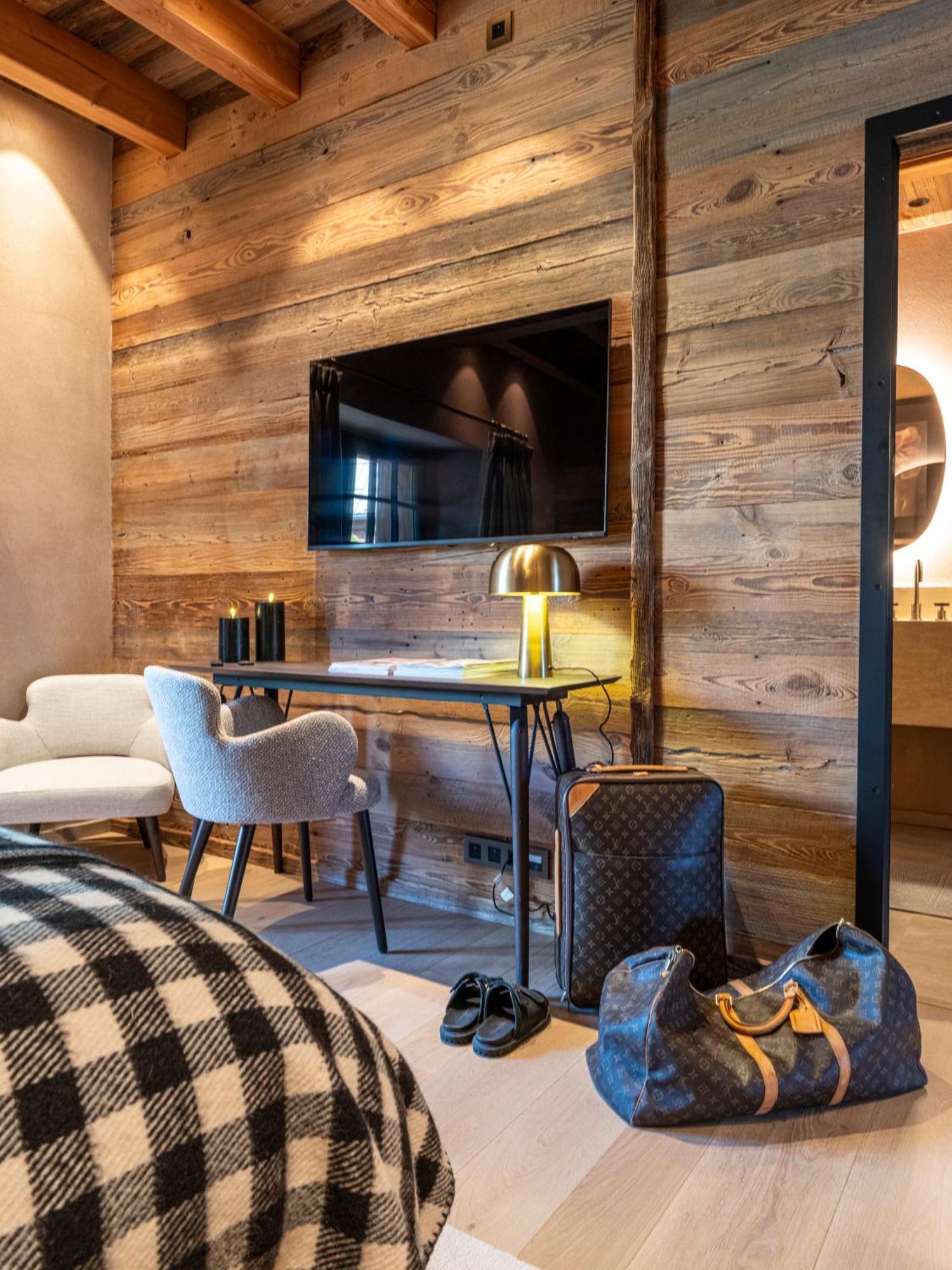 Superbe Ferme Renovee En Chalet De Luxe En Pleine Nature Barcelonnette Exterior foto
